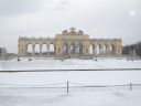 schonbrunn_gloriette_close.jpg